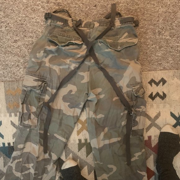 R2 Command size 32 camo goth pants pre loved - Picture 3 of 5